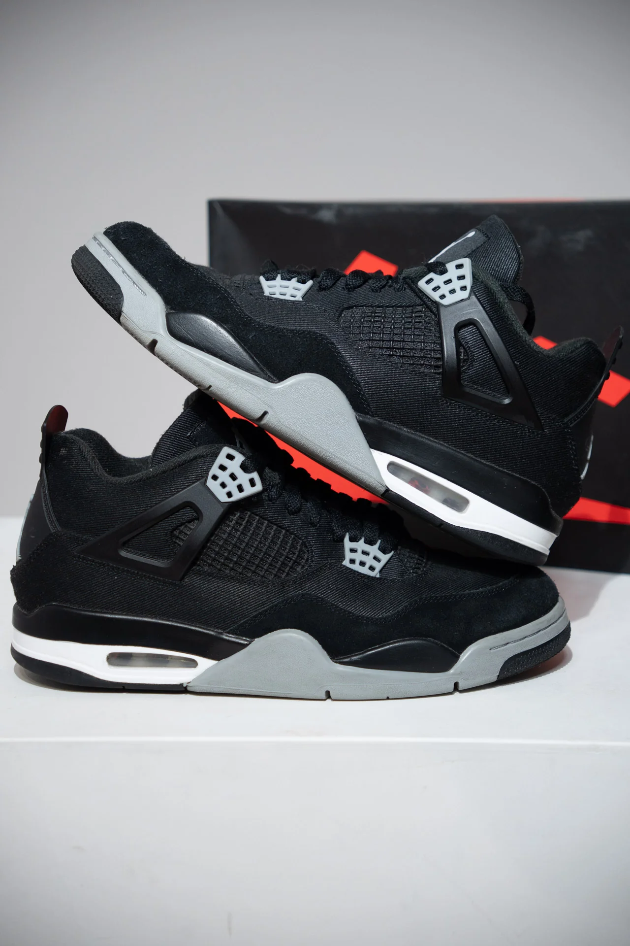 Jordan 4 Black Canvas (Taille 45)