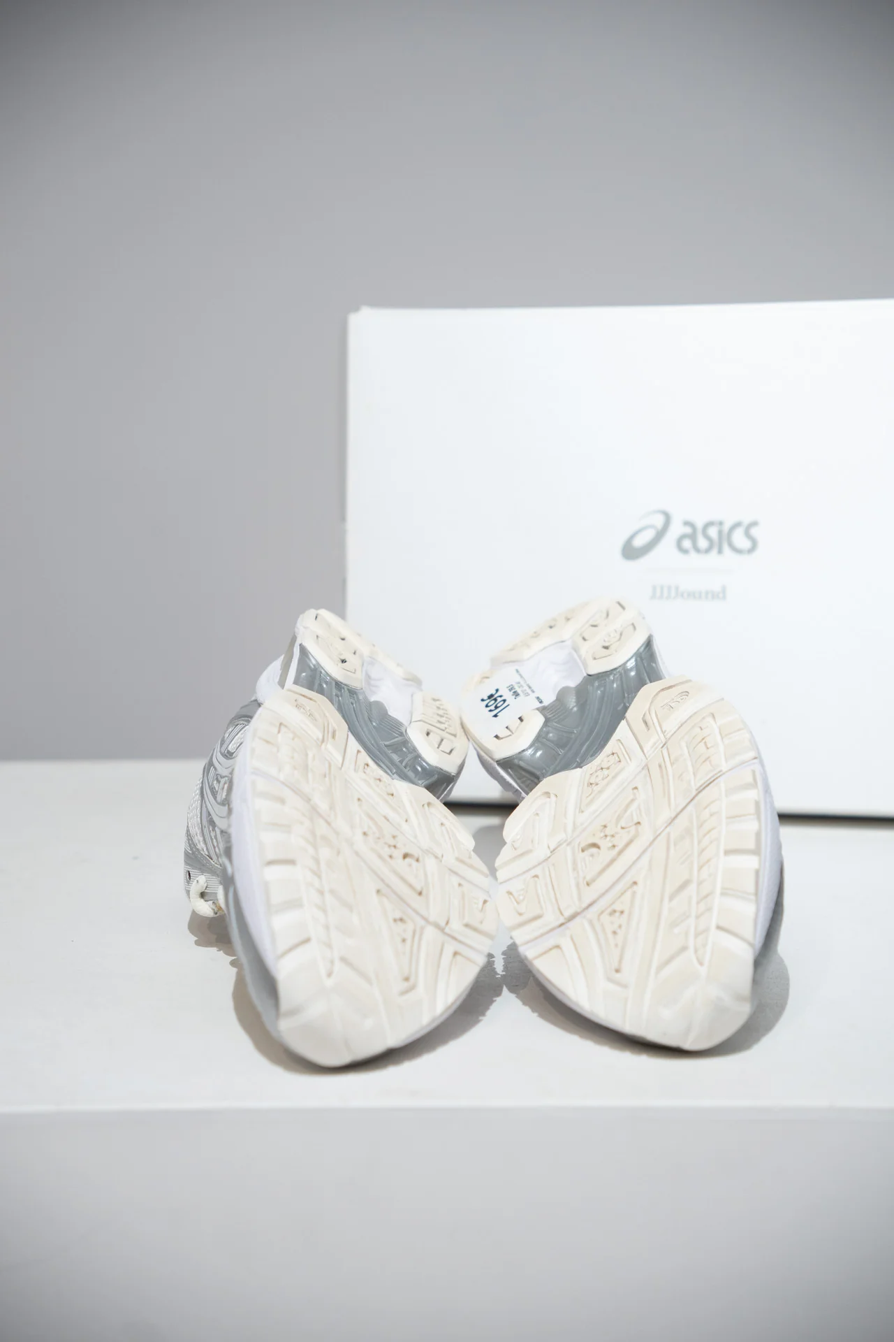 Asics kayano 14 JJJJound Silver (Taille 39,5) - Image 4