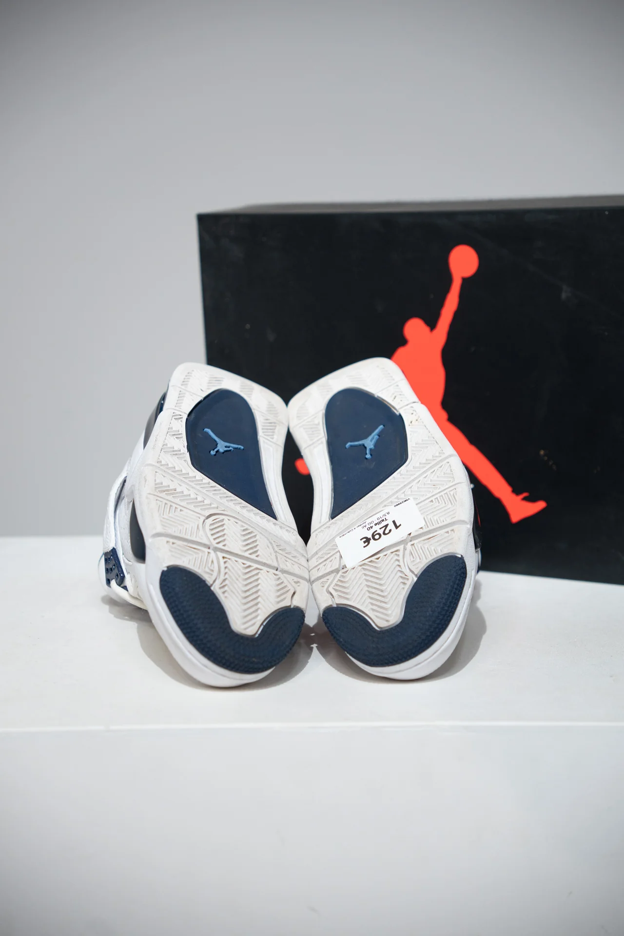 Jordan 4 Columbia (Taille 40) - Image 5