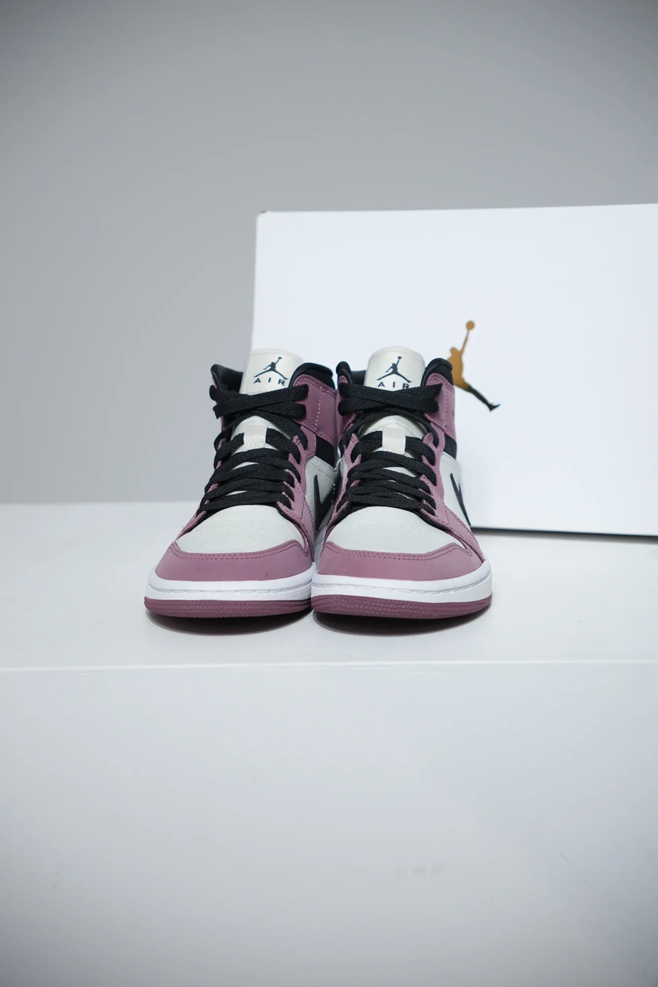 Jordan 1 Mid Mulberry (Taille 39) - Image 2