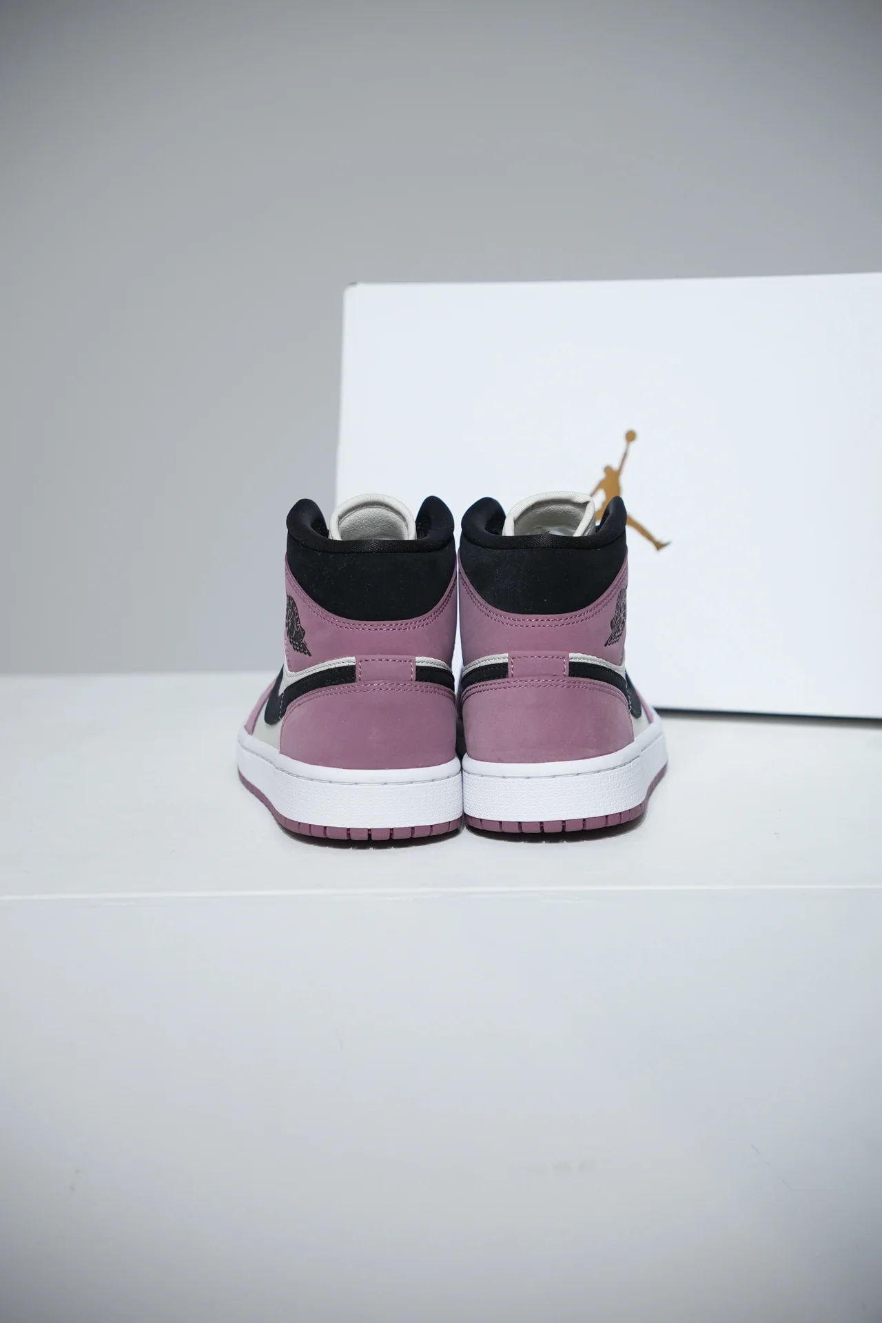 Jordan 1 Mid Mulberry (Taille 39) - Image 3