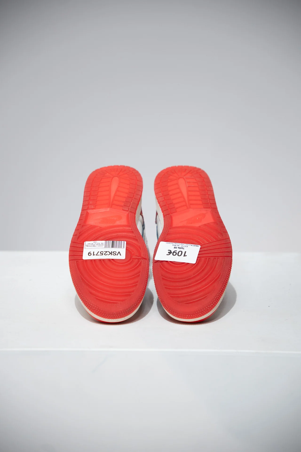 Jordan 1 High Across The Spider-Verse (Taille 38) - Image 7