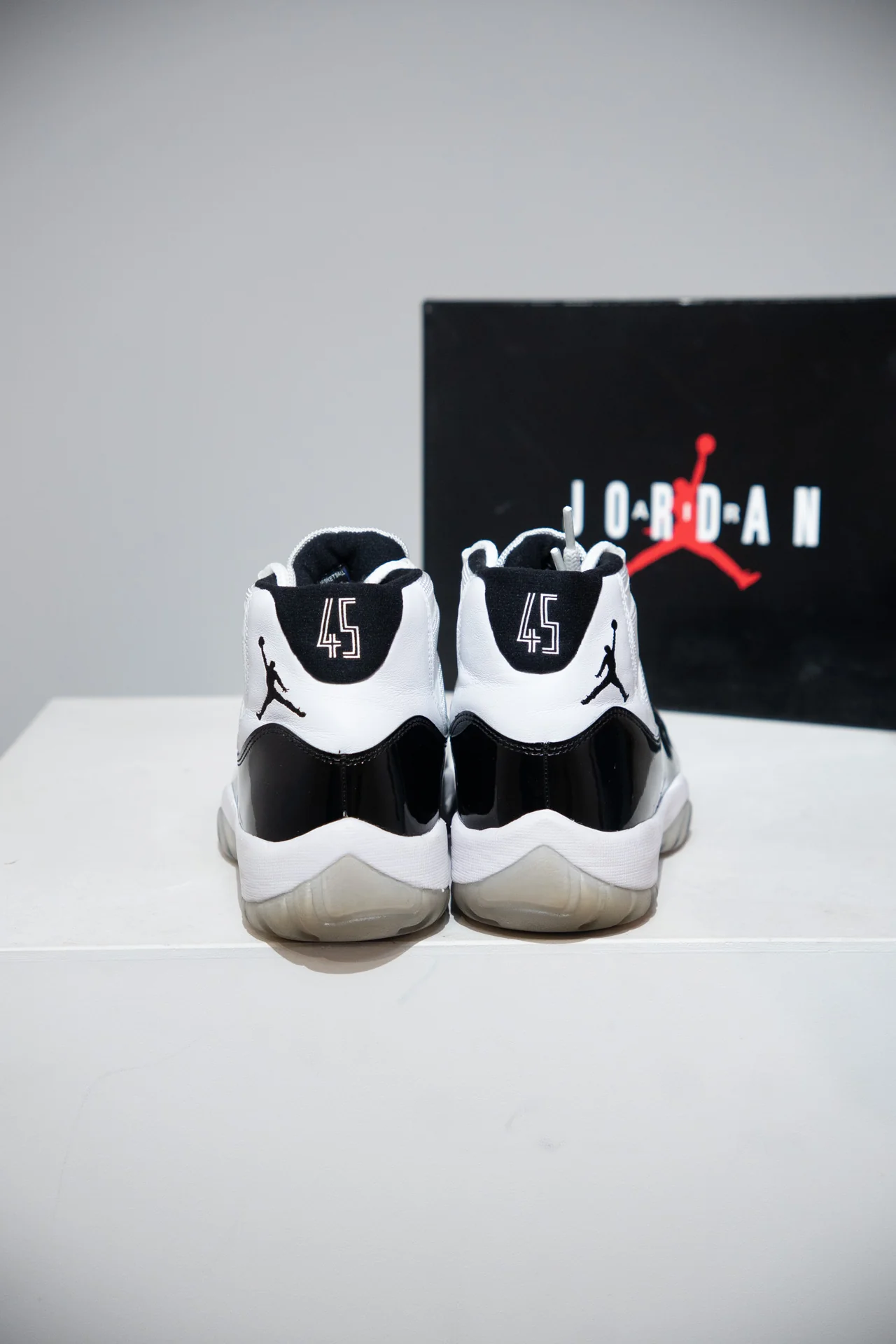 Jordan 11 Concord (Taille 42,5) - Image 3