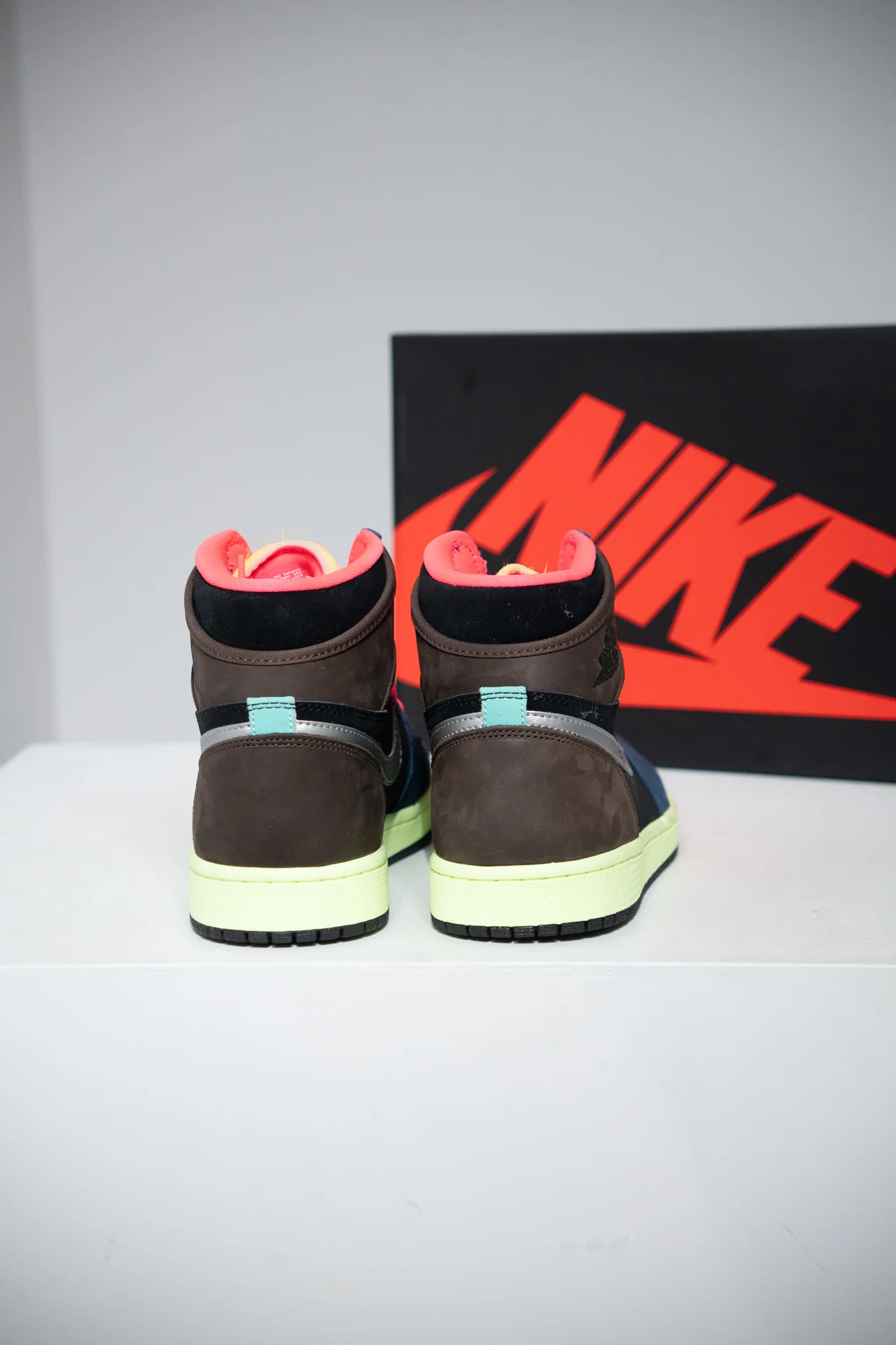 Jordan 1 High Bio Hack (Taille 40,5) - Image 3